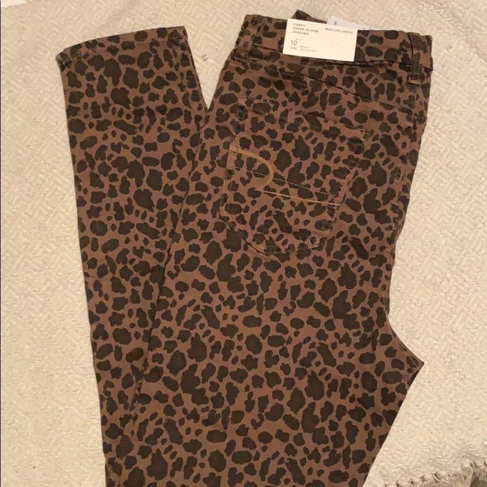 American Eagle leopard jegging